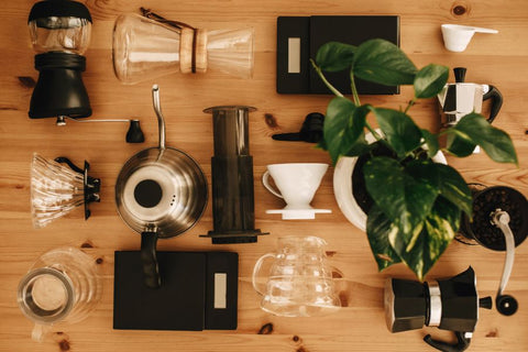 Hvordan brygge den perfekte koppen kaffe (med Kaffetrakter, French Press, Aeropress eller Kalita)