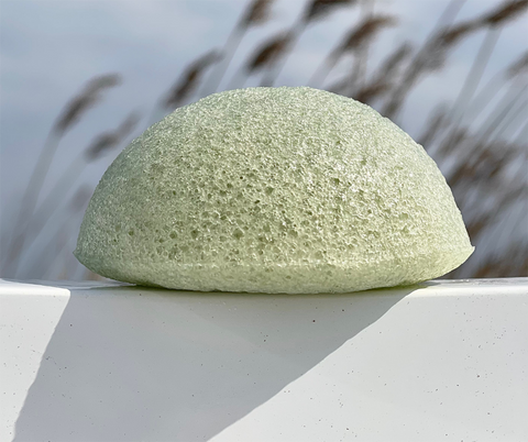 Konjac ansiktssvamp grønn te – i bruk